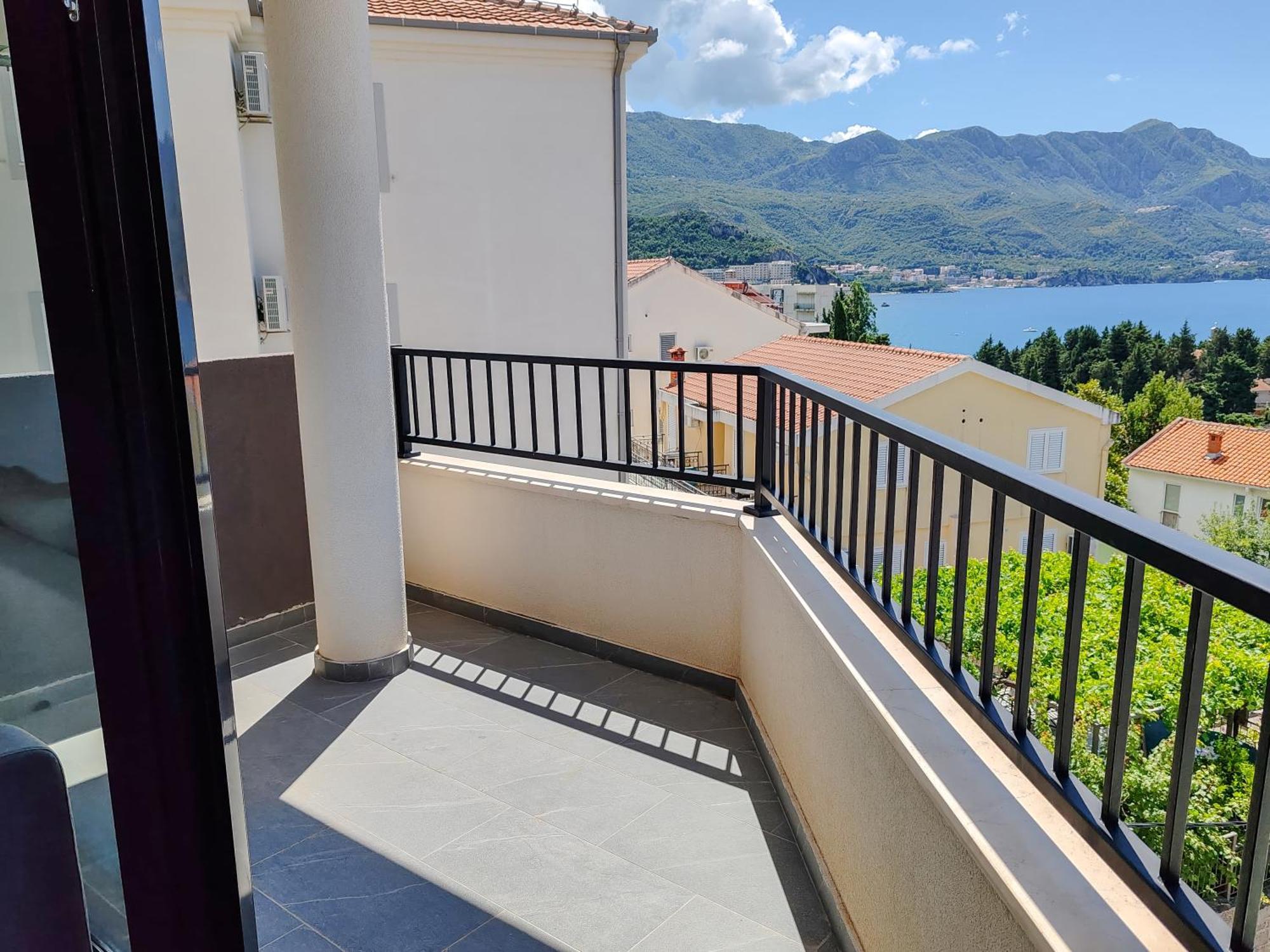 Sea View Apartment In Becici Будва Екстериор снимка